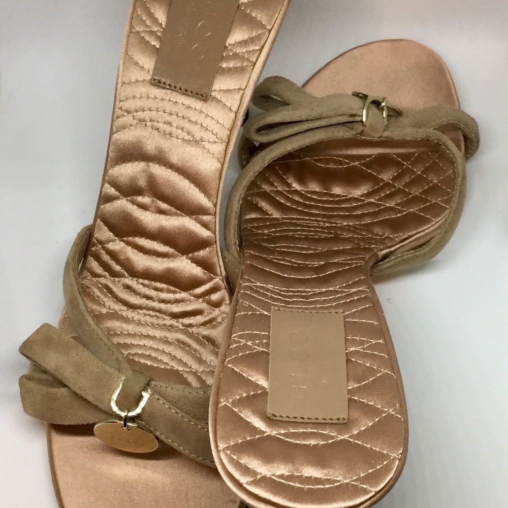STUNNING GUCCI SATIN AND SUEDE SANDALS